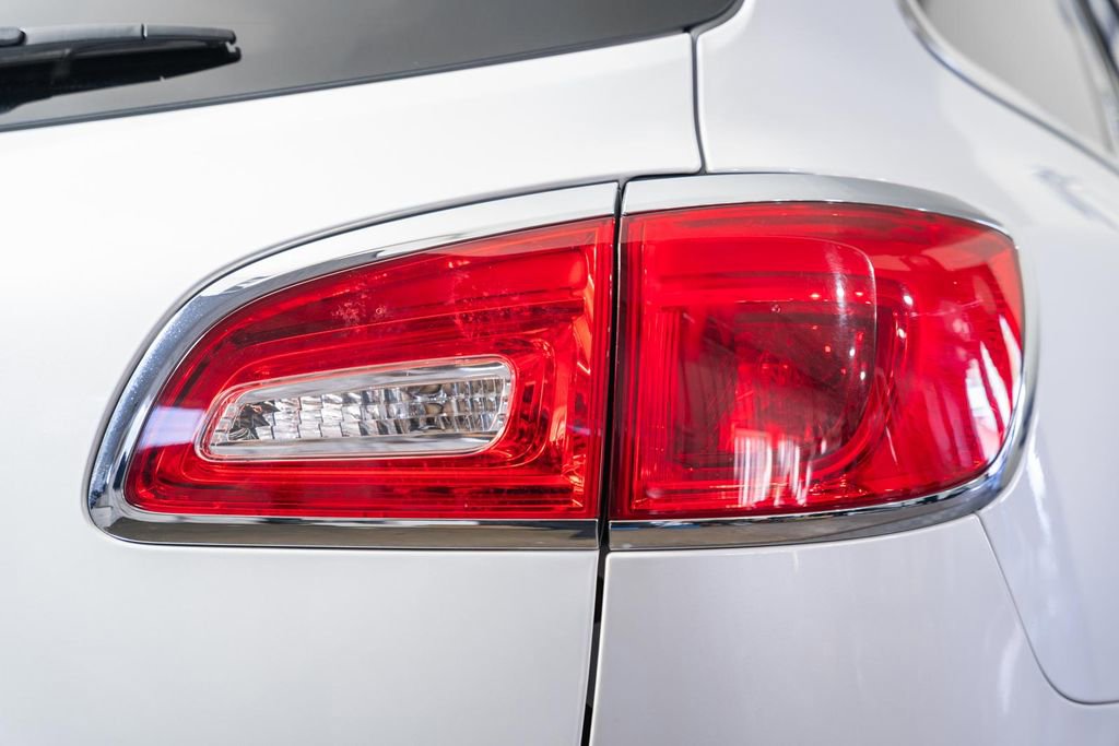 Used 2016 Buick Enclave Premium w/ Experience Buick Package image 7