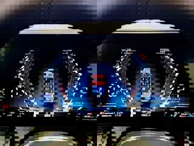 Used 2025 BMW 530i xDrive w/ M Sport Package image 13