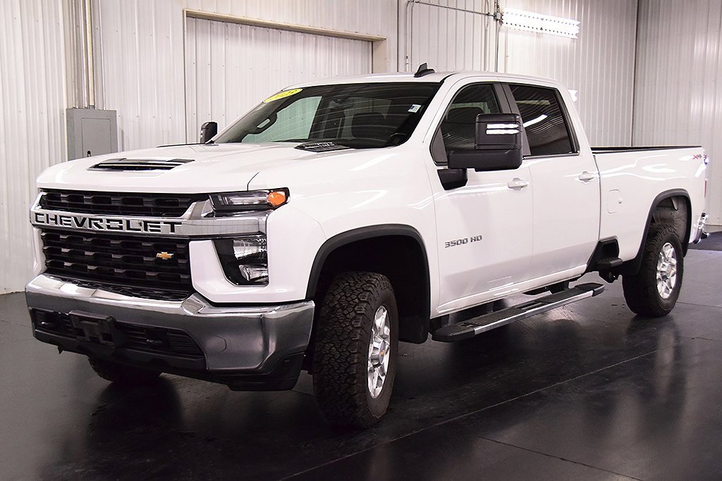 Used 2023 Chevrolet Silverado 3500 LT image 3