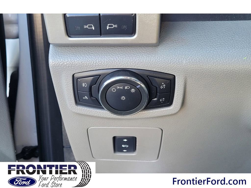 Used 2015 Ford F150 Lariat image 15