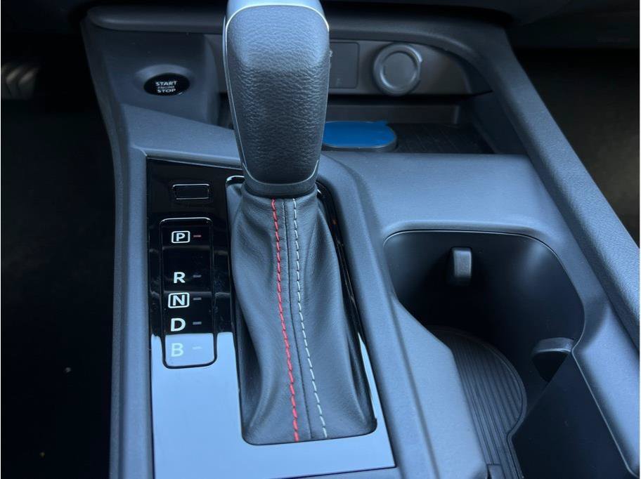New 2027 Nissan Sentra SR FWD image 17