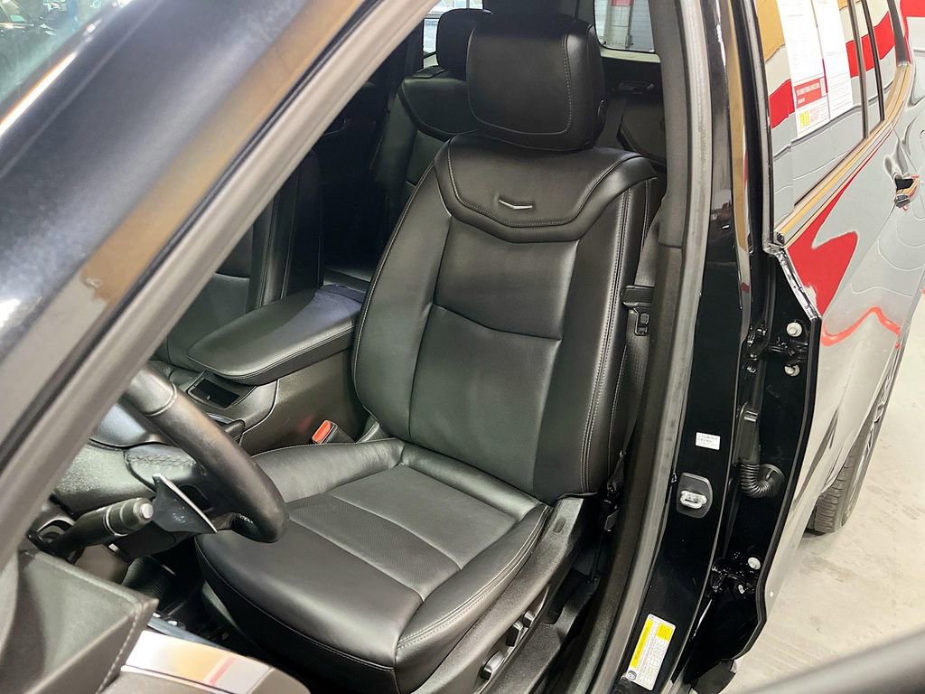 Used 2023 Cadillac XT6 Sport w/ Technology Package image 20