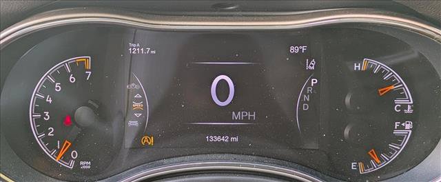 Used 2017 Jeep Grand Cherokee Summit RWD image 11