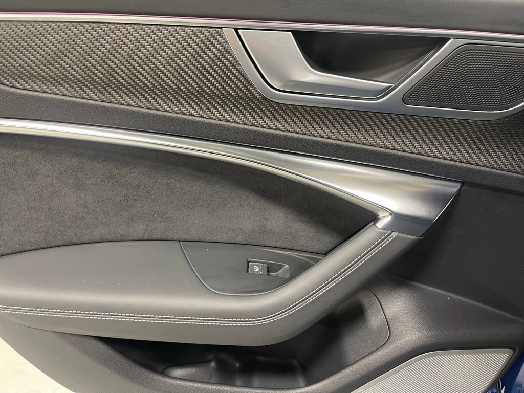 Used 2025 Audi RS 6 performance AWD/4WD image 24