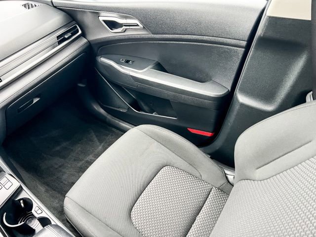 Certified 2024 Kia Sportage LX image 14