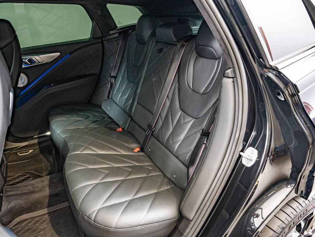 Used 2024 BMW XM AWD/4WD image 42