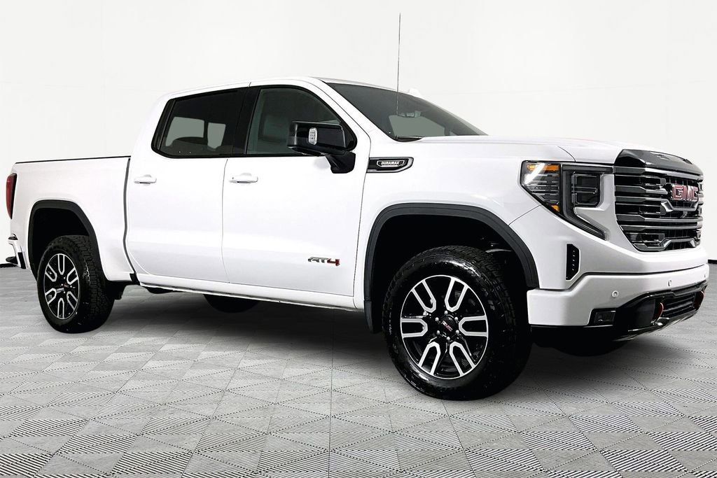 Used 2026 GMC Sierra 1500 AT4 w/ Technology Package image 3