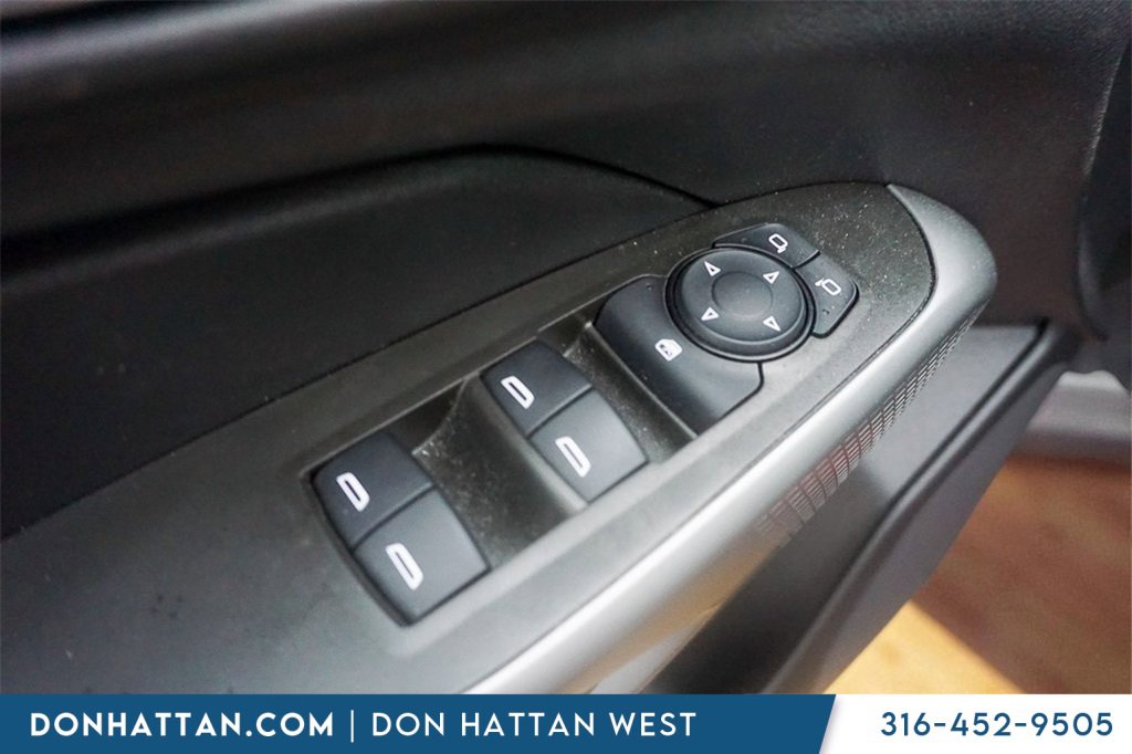 Used 2024 Chevrolet Trax RS image 14