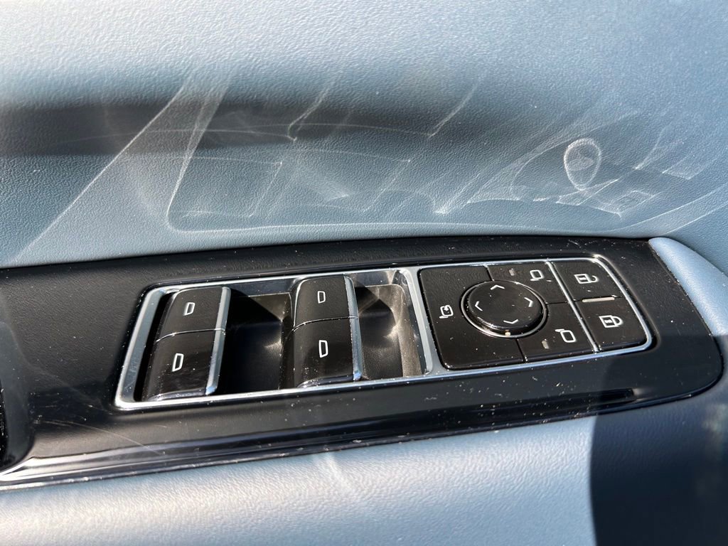 Used 2025 Cadillac Escalade IQ Luxury 2 w/ LPO, Premium Carpet Package AWD/4WD image 70