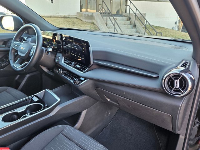 Used 2025 Chevrolet Equinox LT image 21