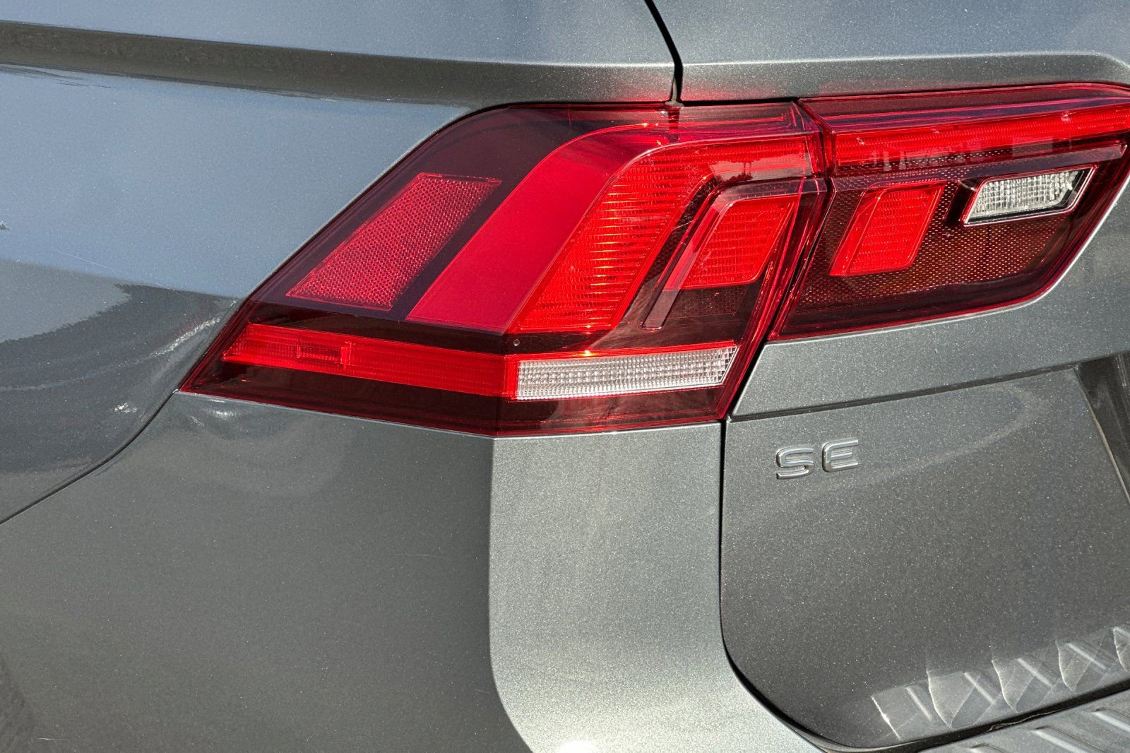 Used 2023 Volkswagen Tiguan SE image 27