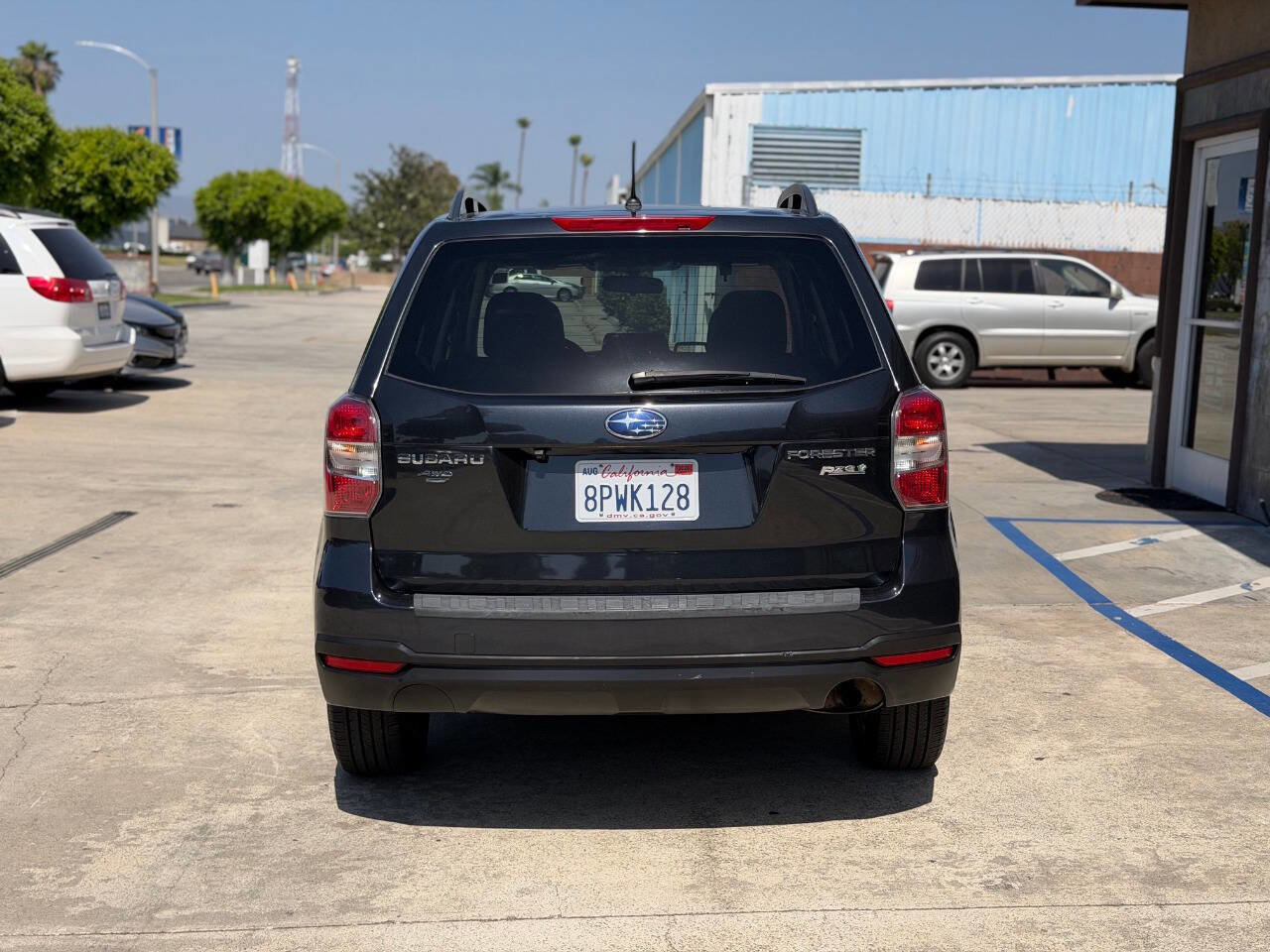 Used 2014 Subaru Forester 2.5i Premium w/ All-Weather Package AWD/4WD image 9