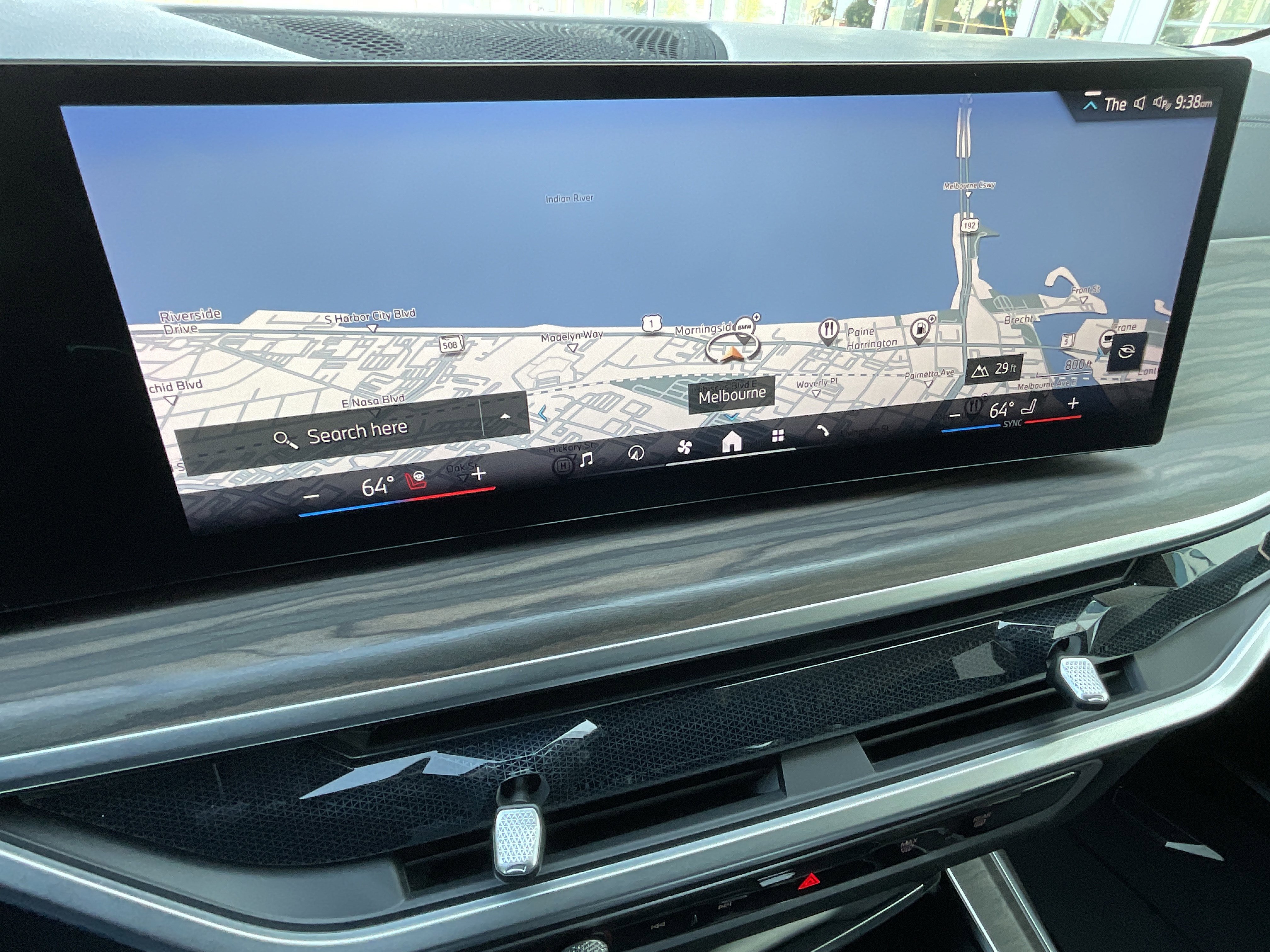 Certified 2024 BMW X7 xDrive40i image 18