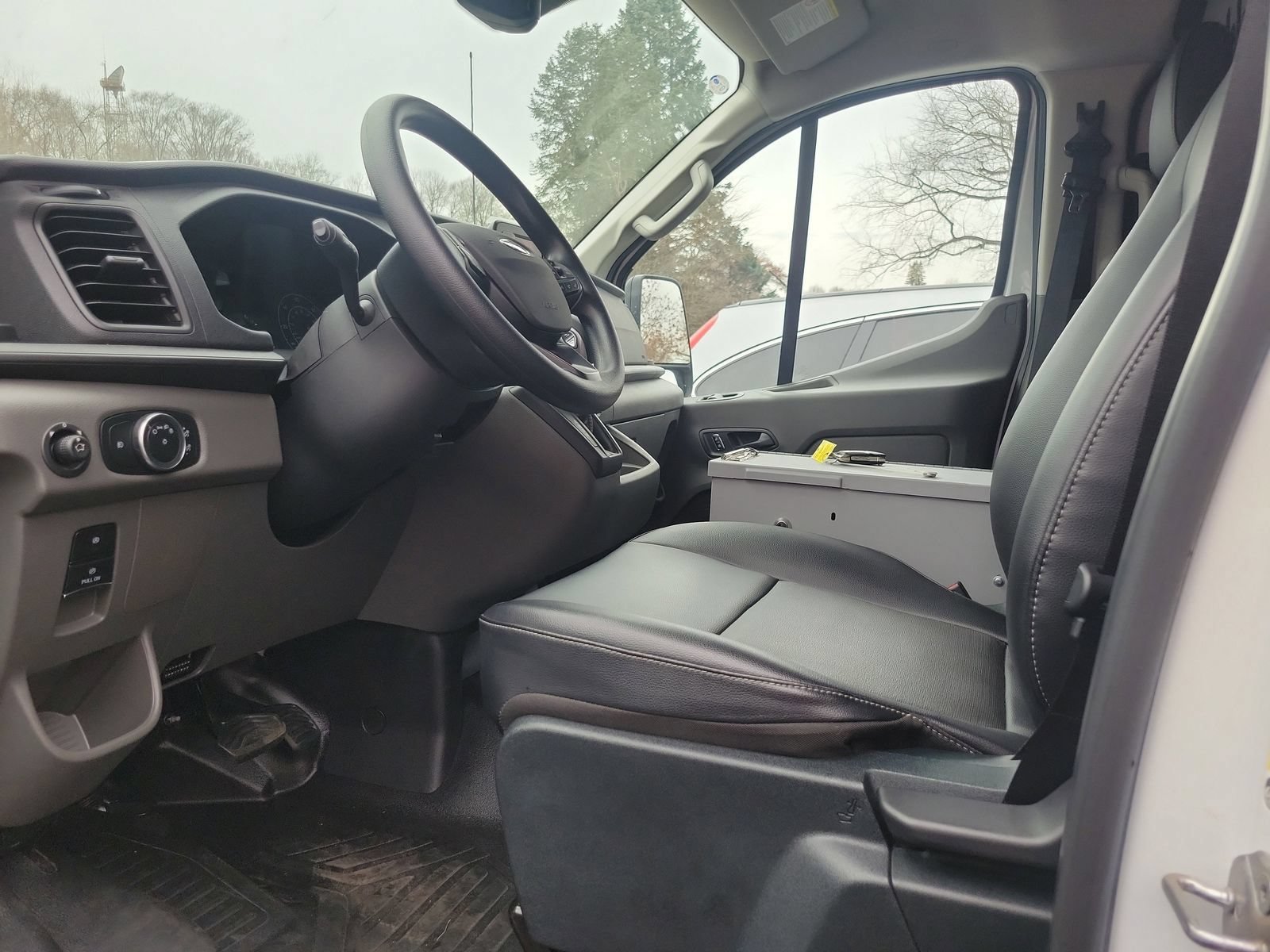 Used 2023 Ford Transit 150 Low Roof AWD w/ Load Area Protection Package image 8
