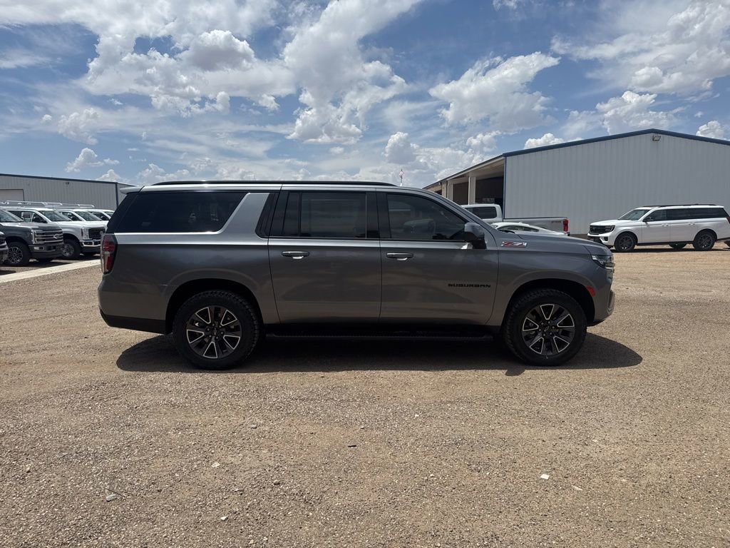Used 2022 Chevrolet Suburban Z71 AWD/4WD image 6