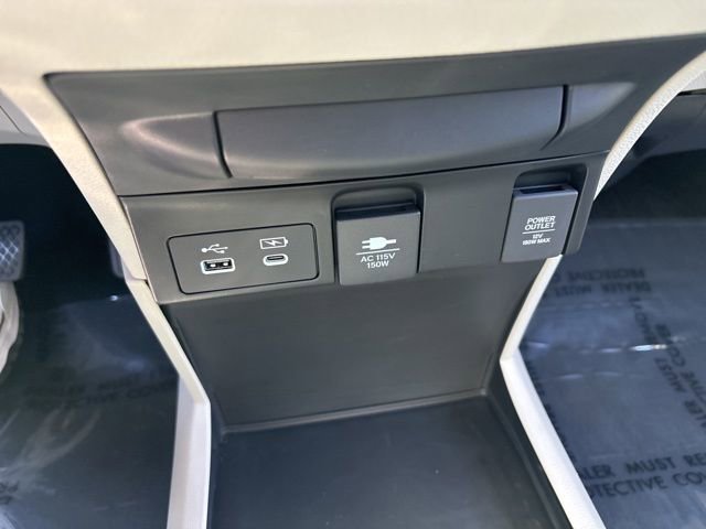 Certified 2026 Honda Odyssey Elite image 34