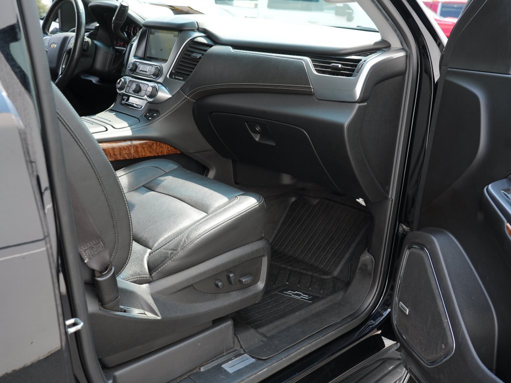 Certified 2020 Chevrolet Suburban Premier w/ RST 6.2L Performance Edition AWD/4WD image 28