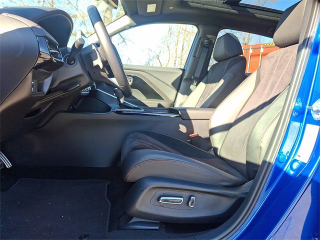 Certified 2025 Acura ADX A-Spec image 13