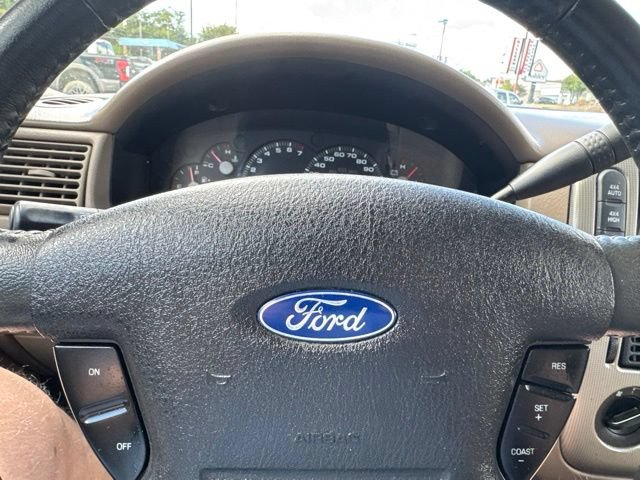 Used 2004 Ford Explorer XLT AWD/4WD image 23