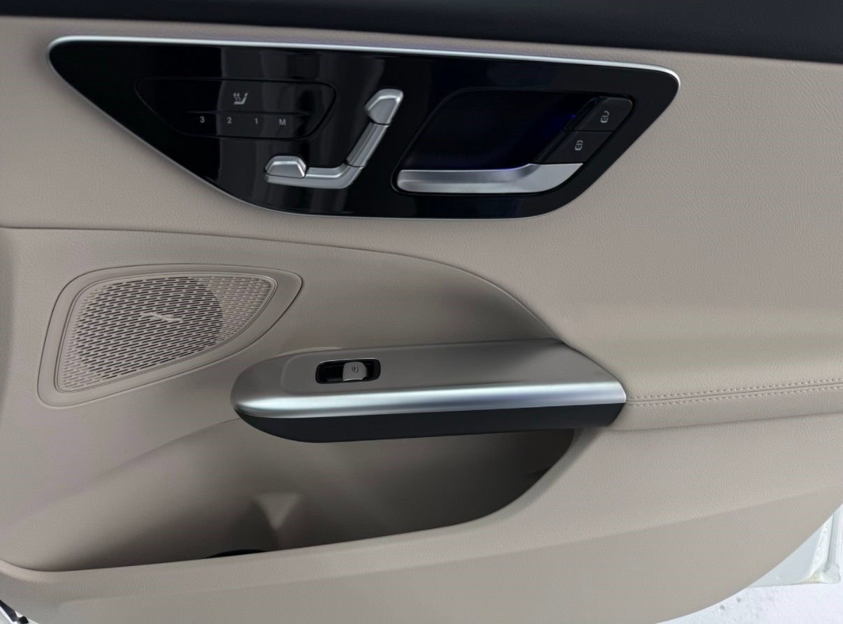 New 2026 Mercedes-Benz C 300 4MATIC Sedan image 28