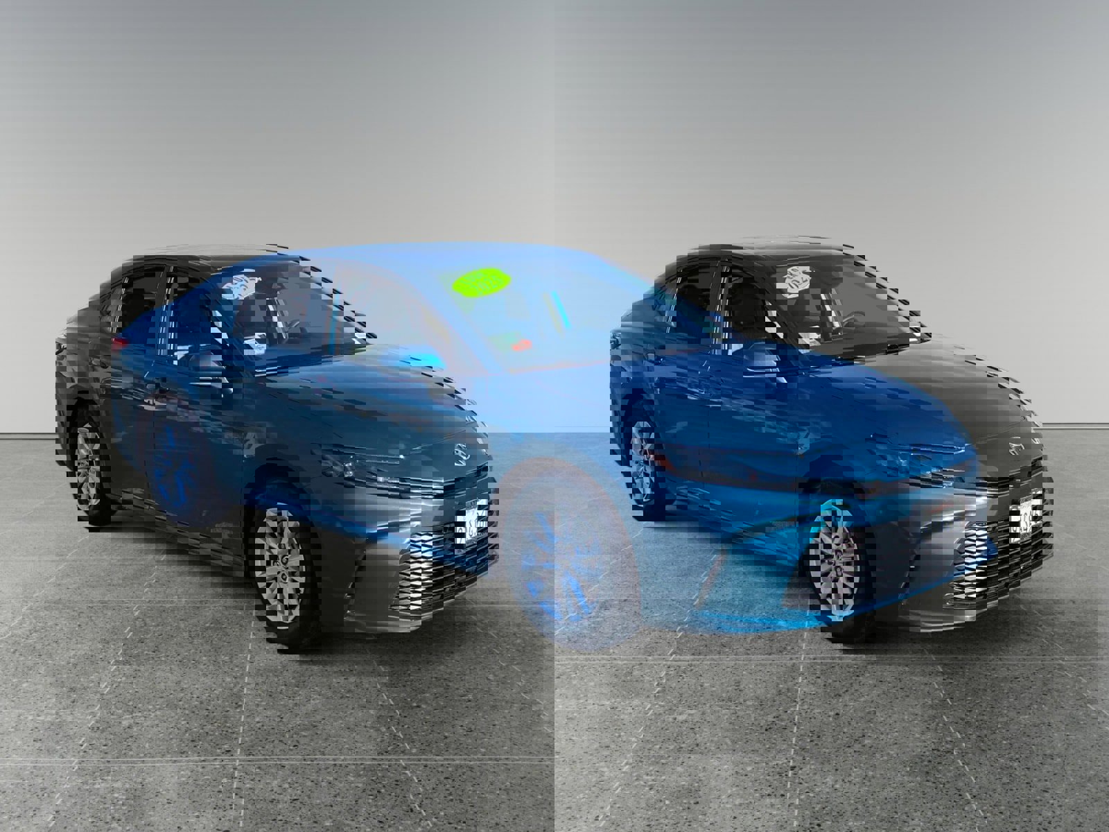 Used 2025 Toyota Camry LE w/ Convenience Package image 7