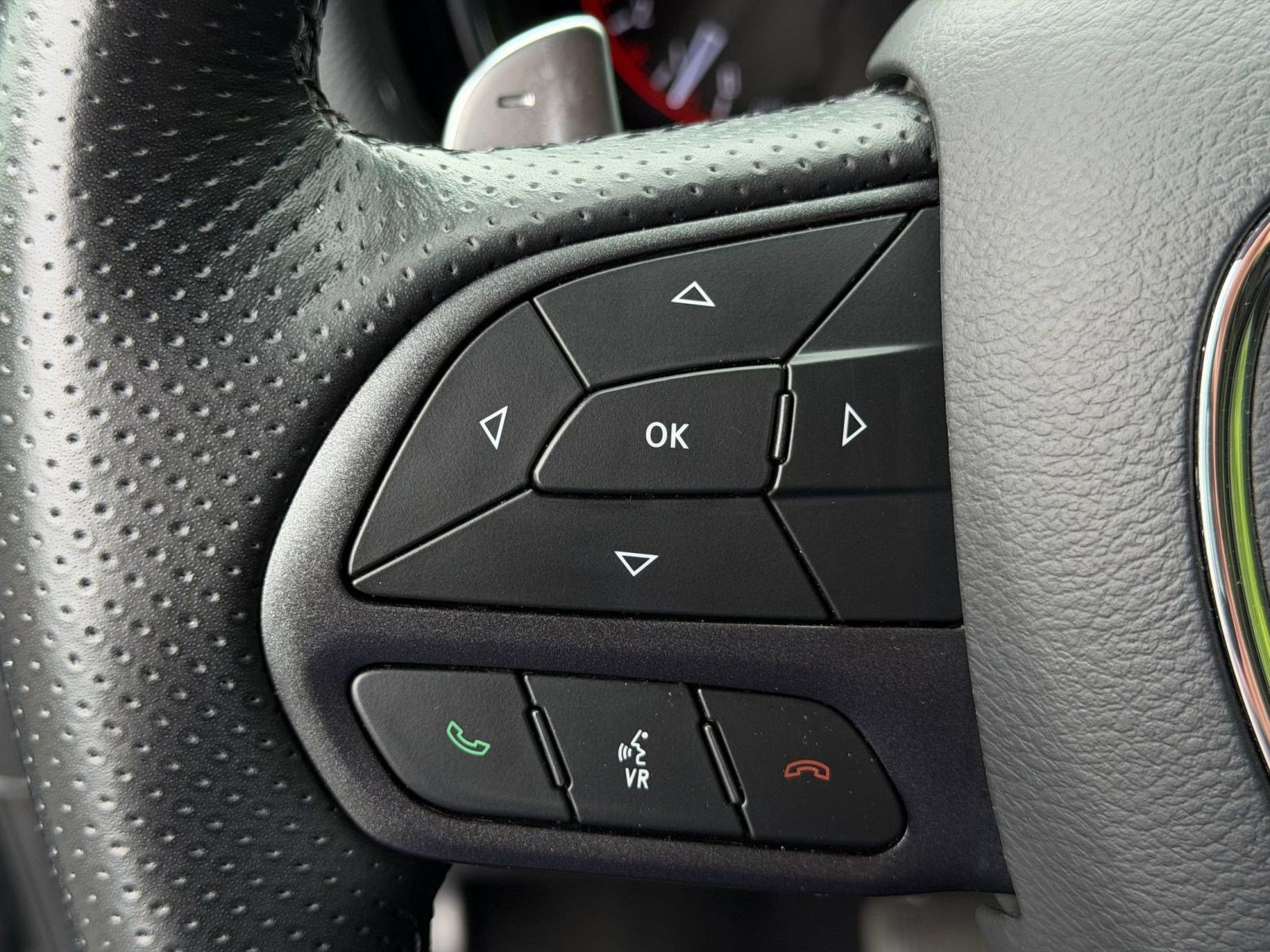 Used 2024 Dodge Durango GT AWD/4WD image 16