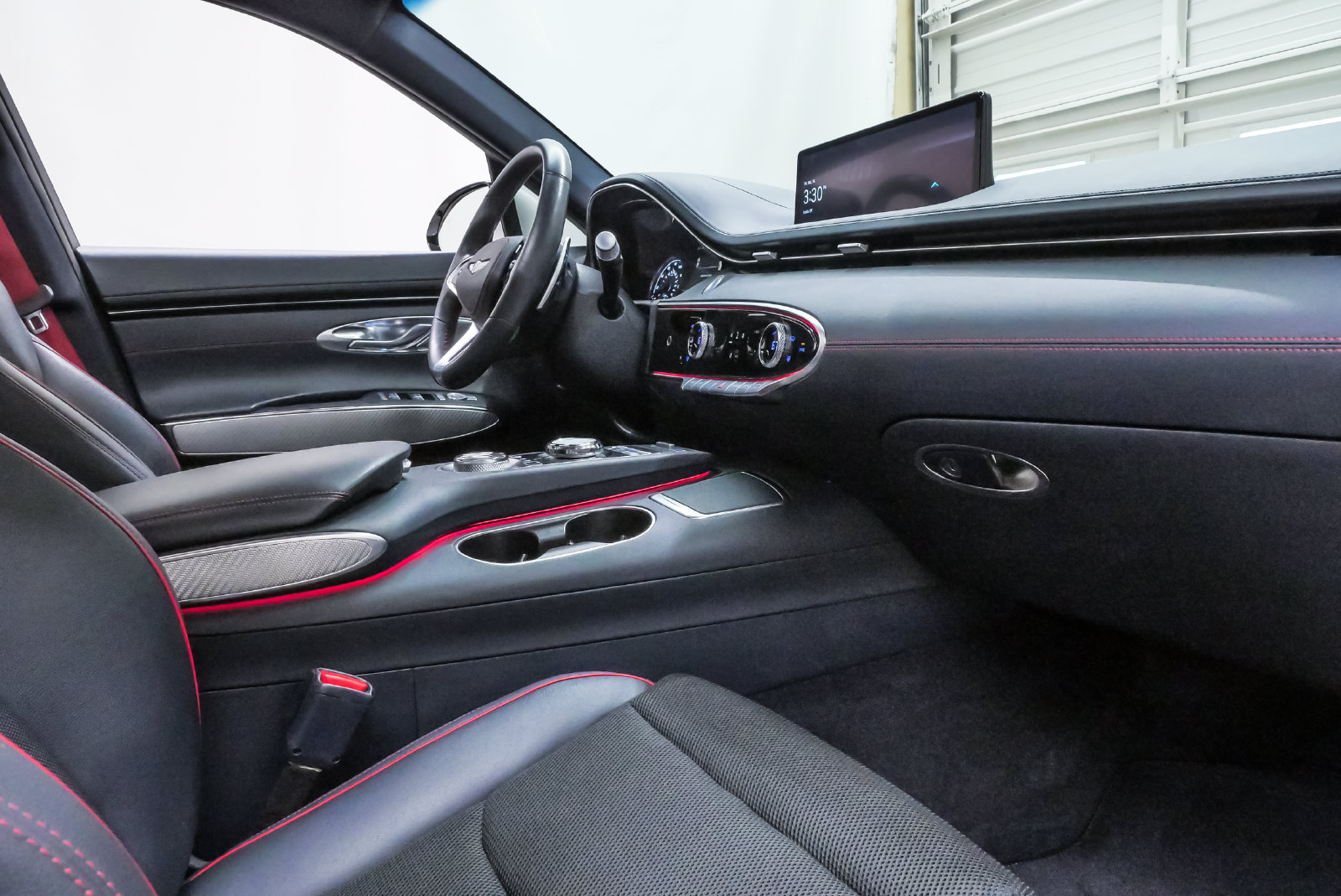Certified 2022 Genesis GV70 2.5T w/ Sport Prestige Package AWD/4WD image 13