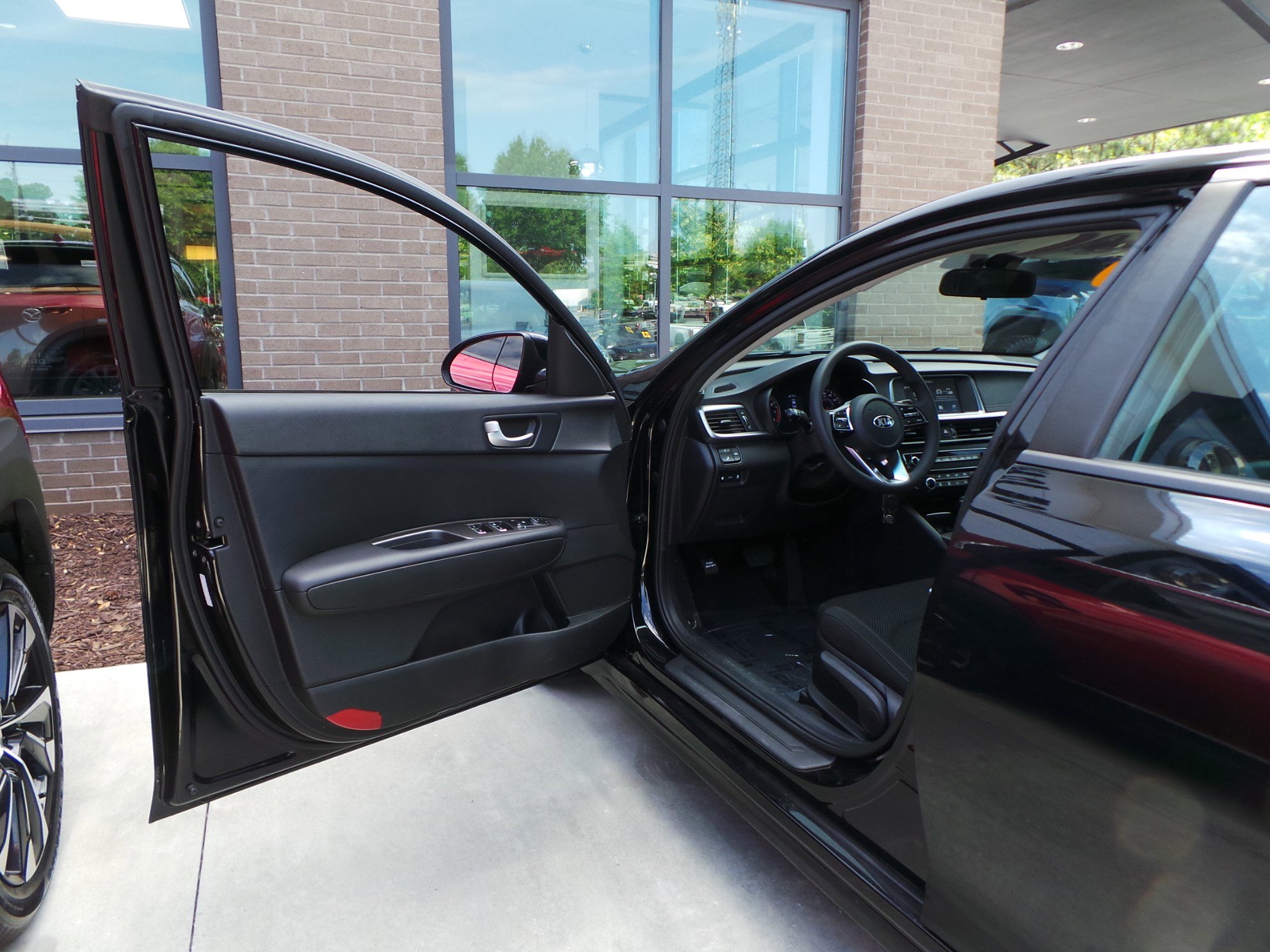 Used 2019 Kia Optima LX FWD image 23