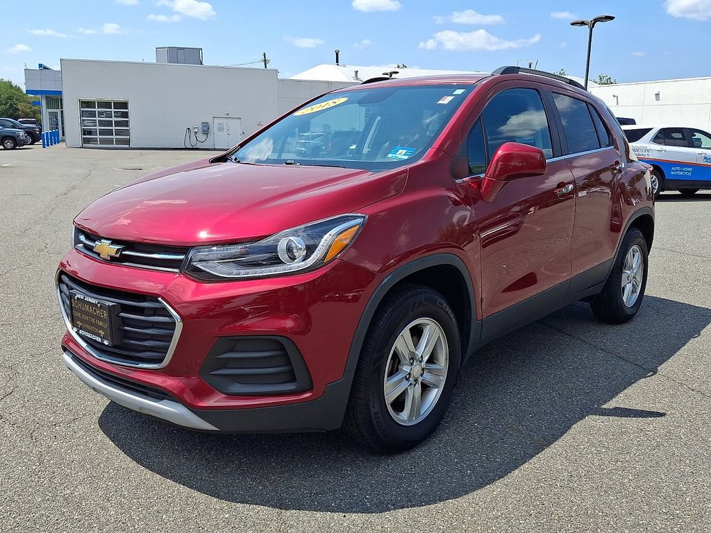 Used 2018 Chevrolet Trax LT w/ LT Convenience Package AWD/4WD image 3