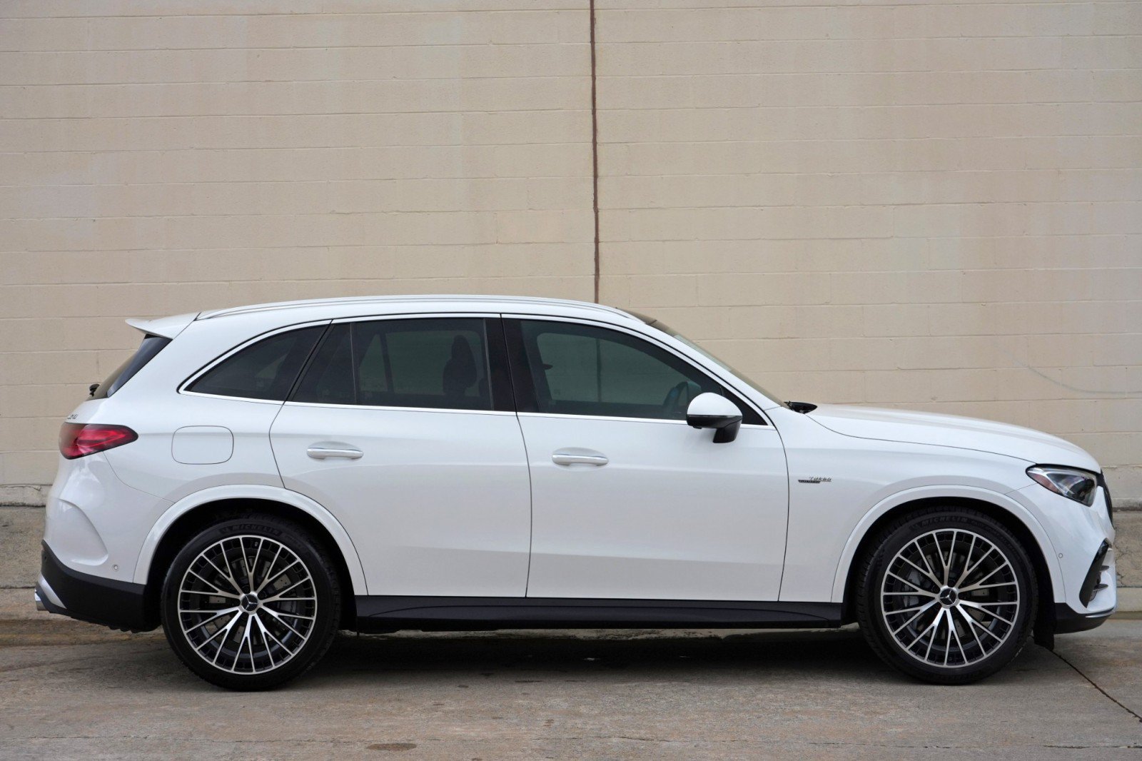 Used 2024 Mercedes-Benz GLC 43 AMG 4MATIC image 63