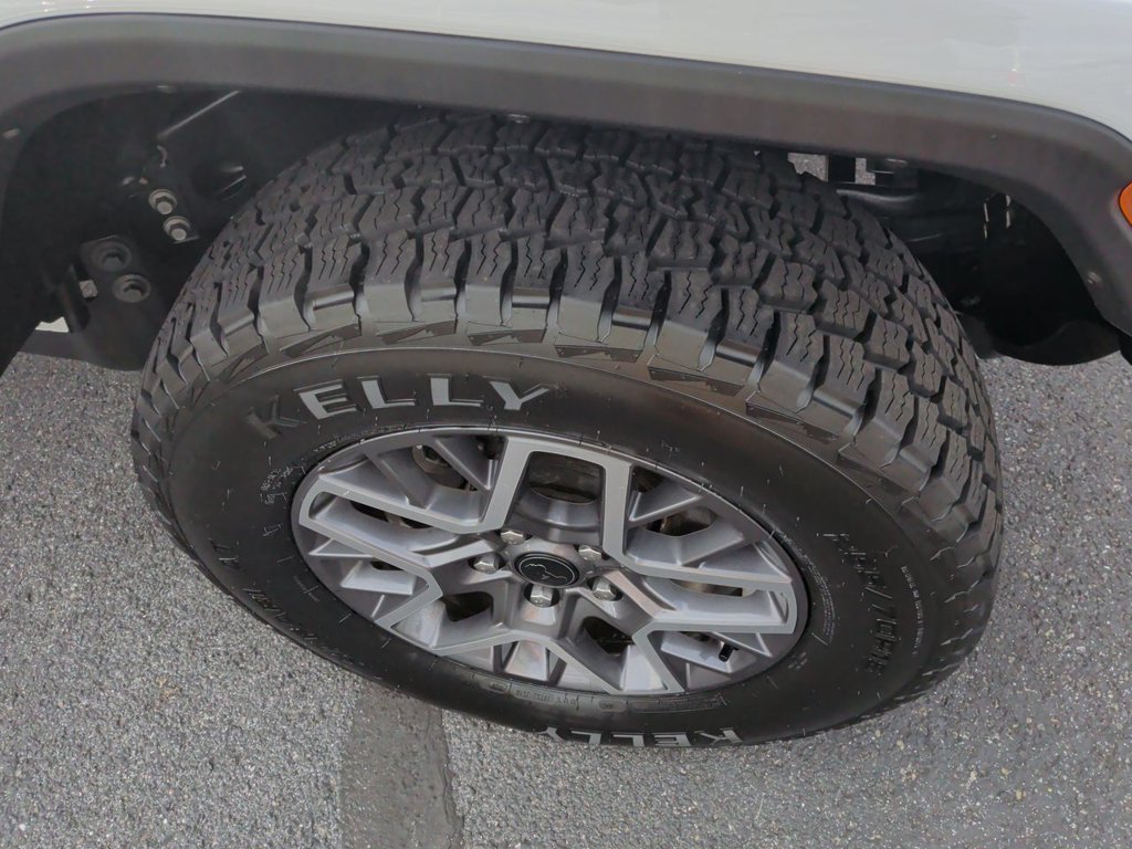 Used 2026 Jeep Wrangler Unlimited Sahara AWD/4WD image 10