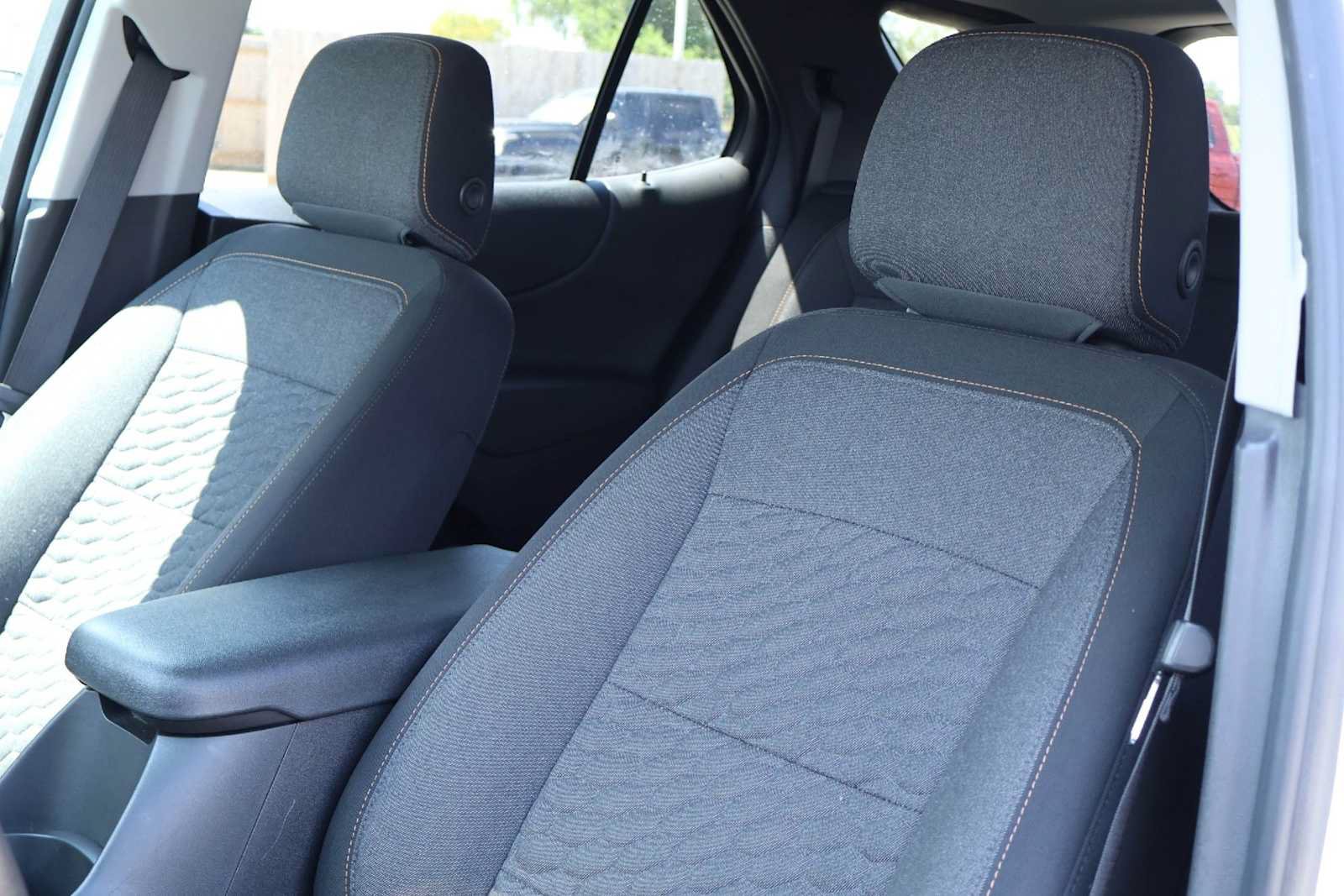 Used 2021 Chevrolet Equinox LT AWD/4WD image 11