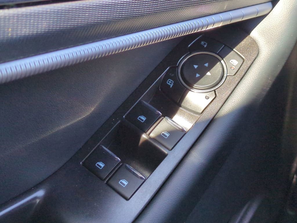 Used 2025 Ford Explorer ST image 25