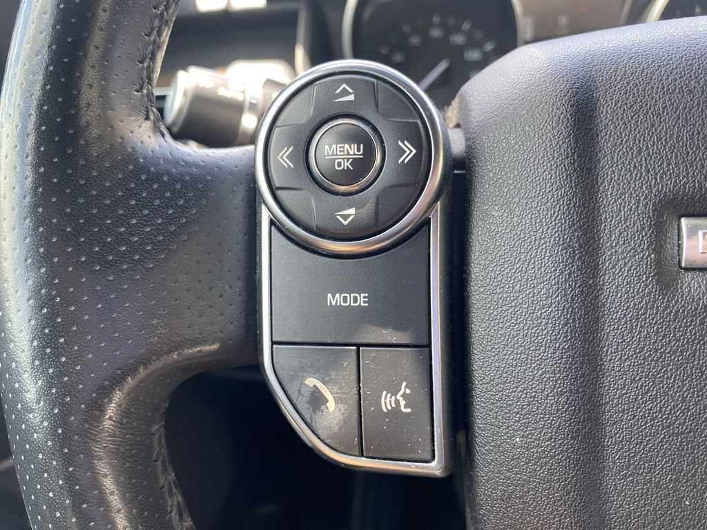Used 2017 Land Rover Range Rover Sport SE AWD/4WD image 11