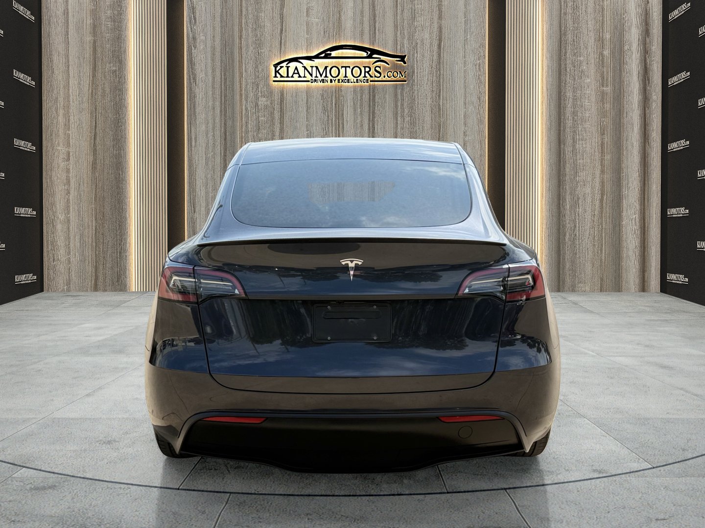 Used 2024 Tesla Model Y Long Range RWD image 6