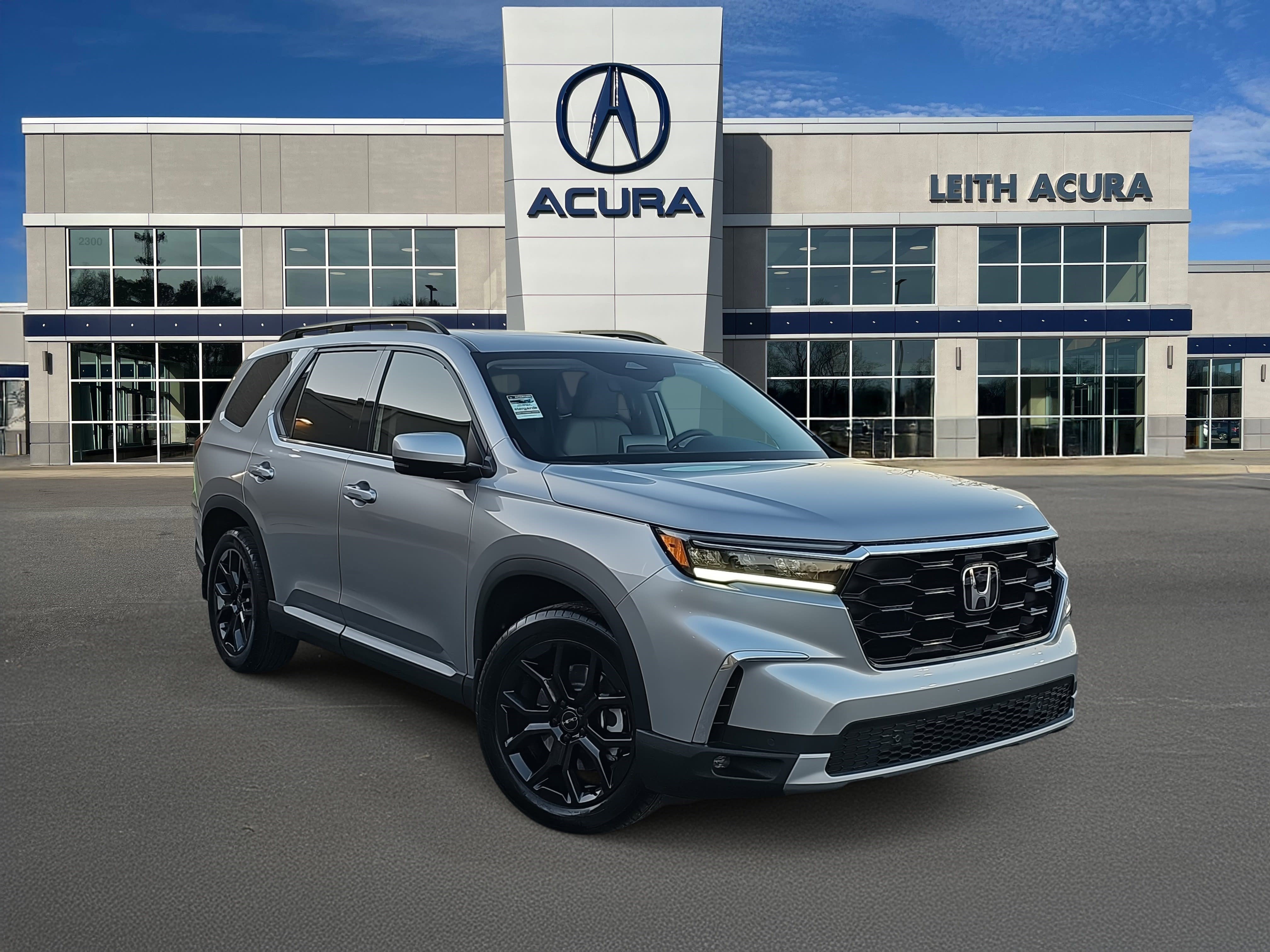 Used 2025 Honda Pilot Touring