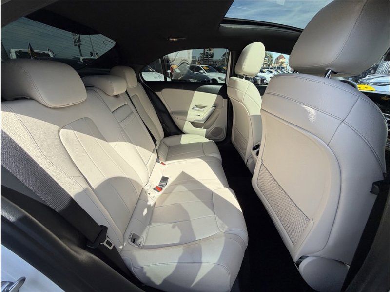 Used 2019 Mercedes-Benz A 220 image 31