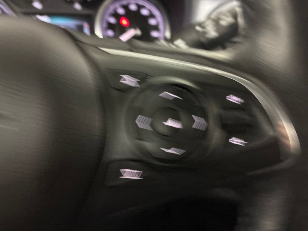 Used 2019 Buick Enclave Essence FWD image 11