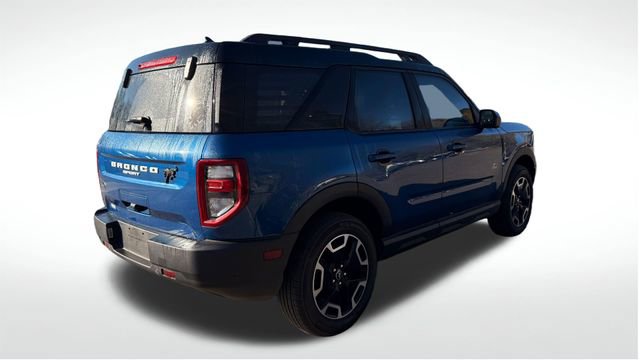 Used 2023 Ford Bronco Sport Outer Banks image 9