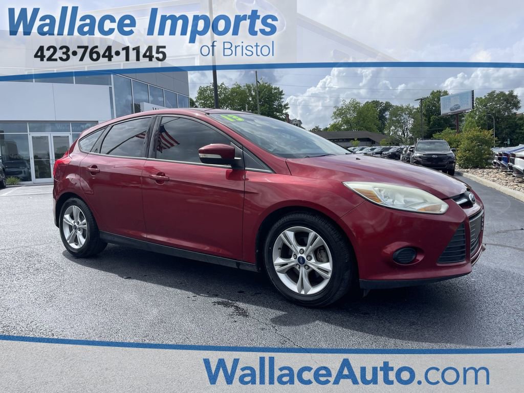 Used 2013 Ford Focus SE FWD image 1