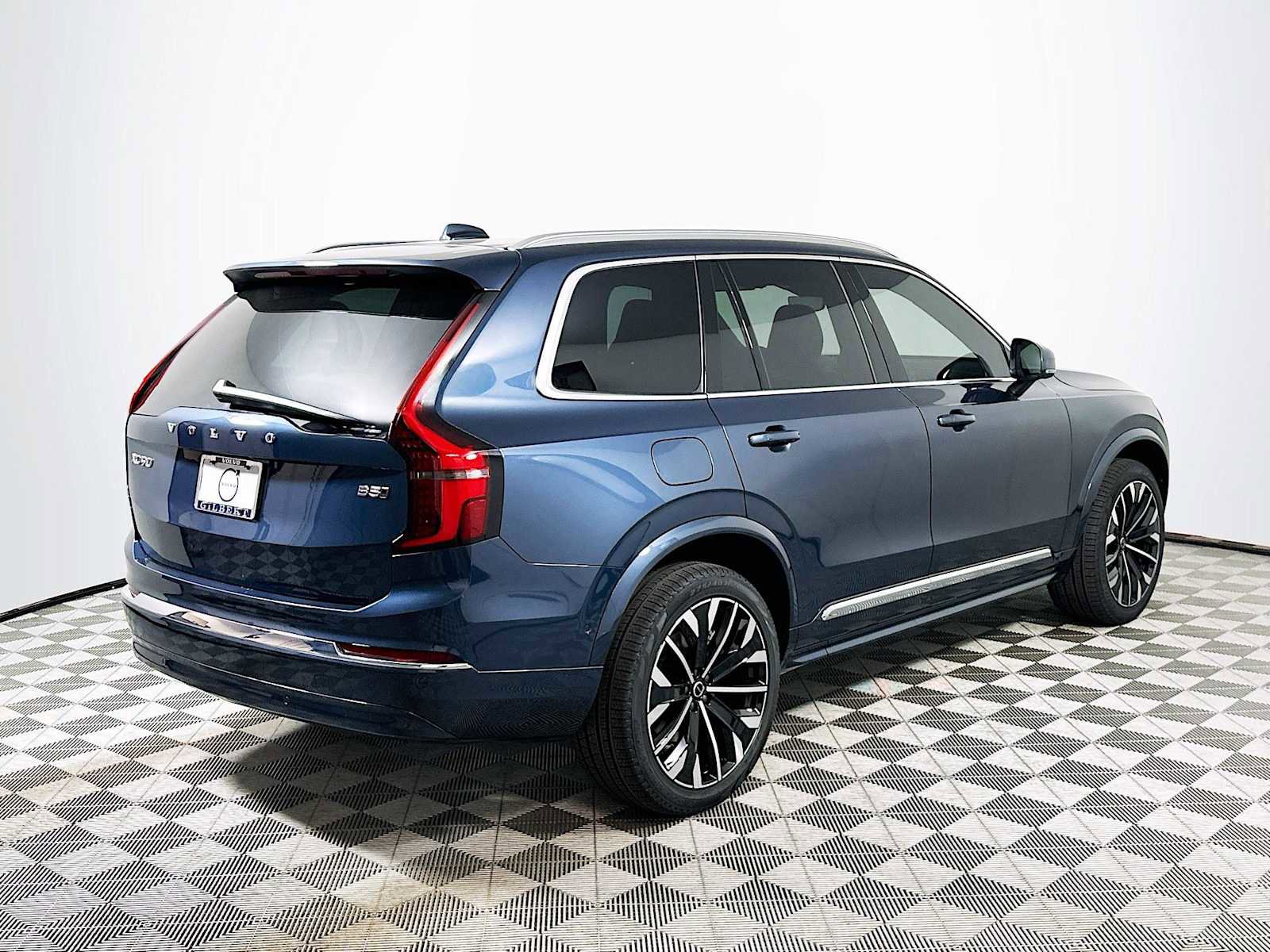 New 2026 Volvo XC90 B5 Plus image 7