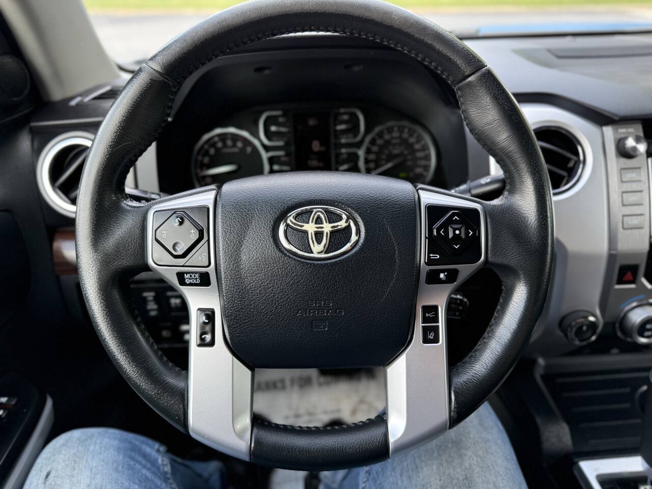 Used 2018 Toyota Tundra Limited w/ Limited Premium Package AWD/4WD image 17