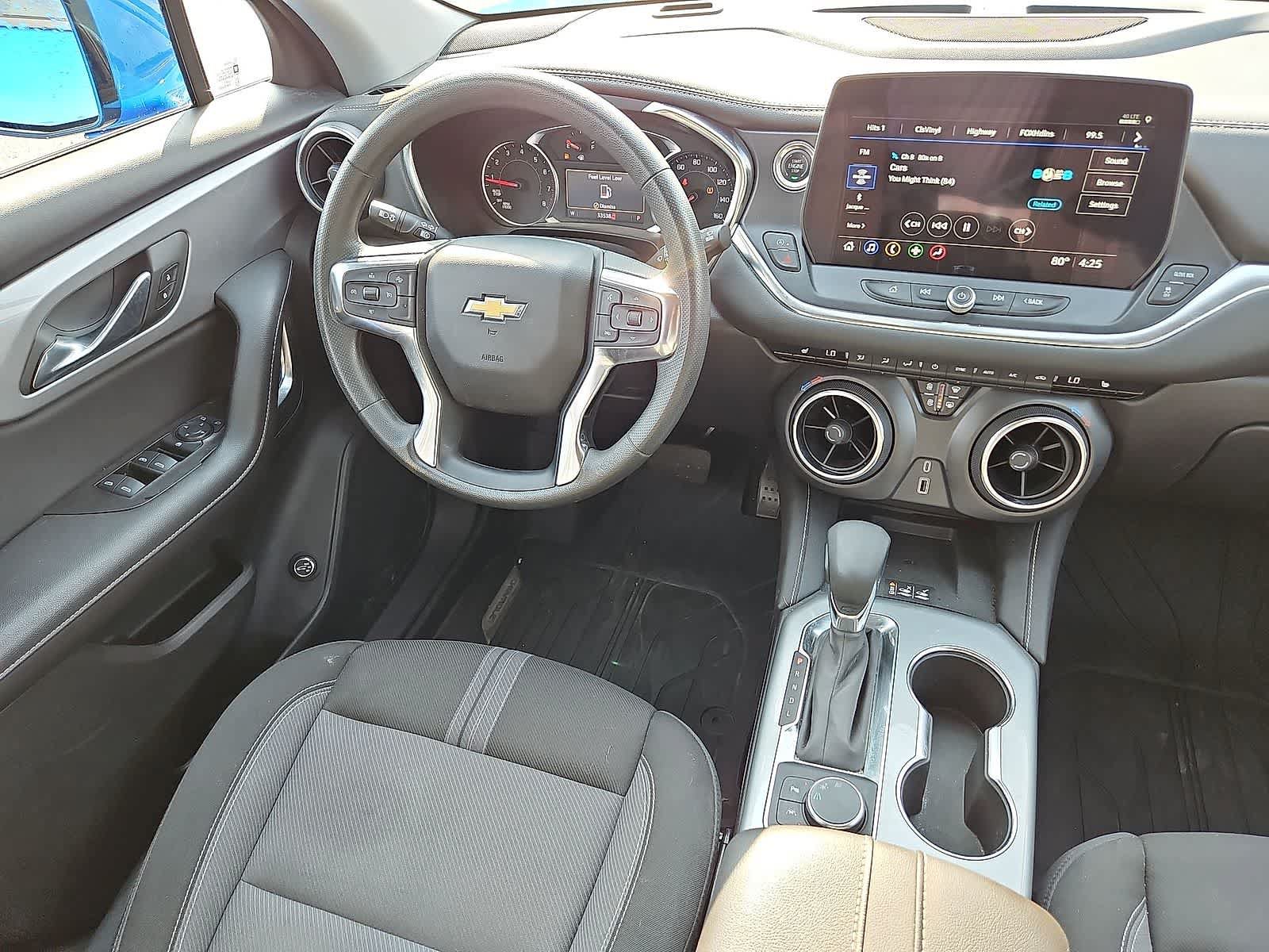 Used 2025 Chevrolet Blazer LT w/ Convenience Package FWD image 10