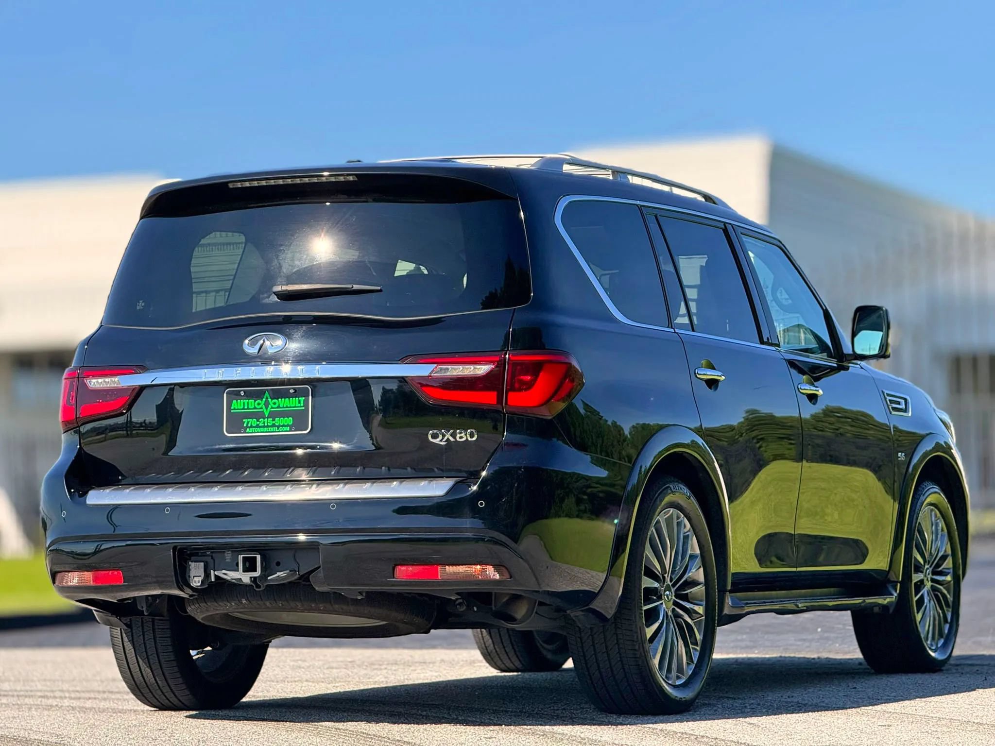 Used 2019 INFINITI QX80 Luxe w/ 22" Wheel Package RWD image 11