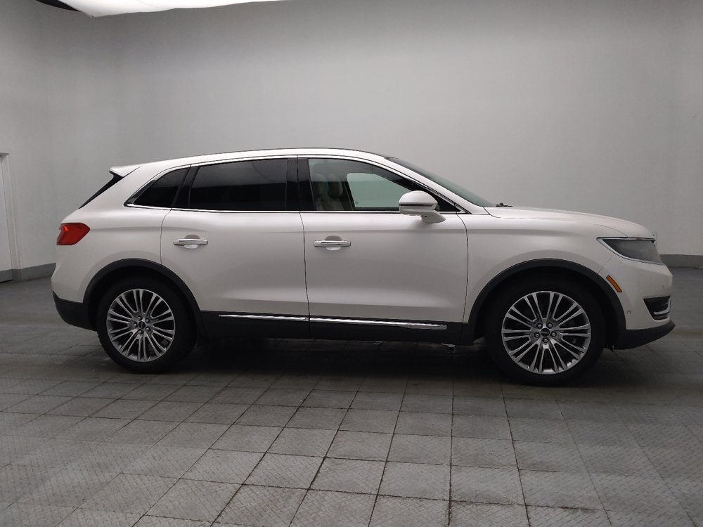 Used 2017 Lincoln MKX Reserve w/ Luxury Package FWD image 11