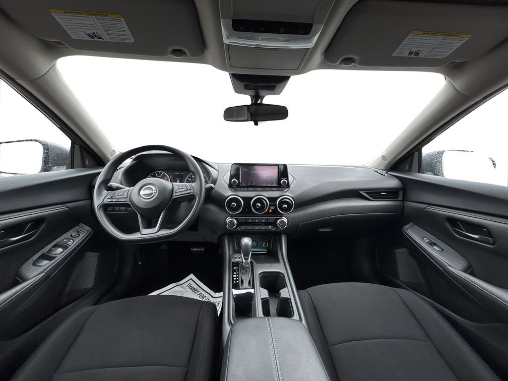 Used 2025 Nissan Sentra S image 17