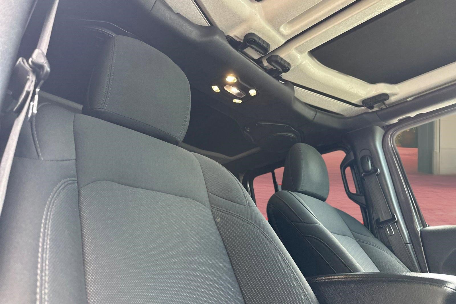 Used 2020 Jeep Wrangler Unlimited Sport AWD/4WD image 29