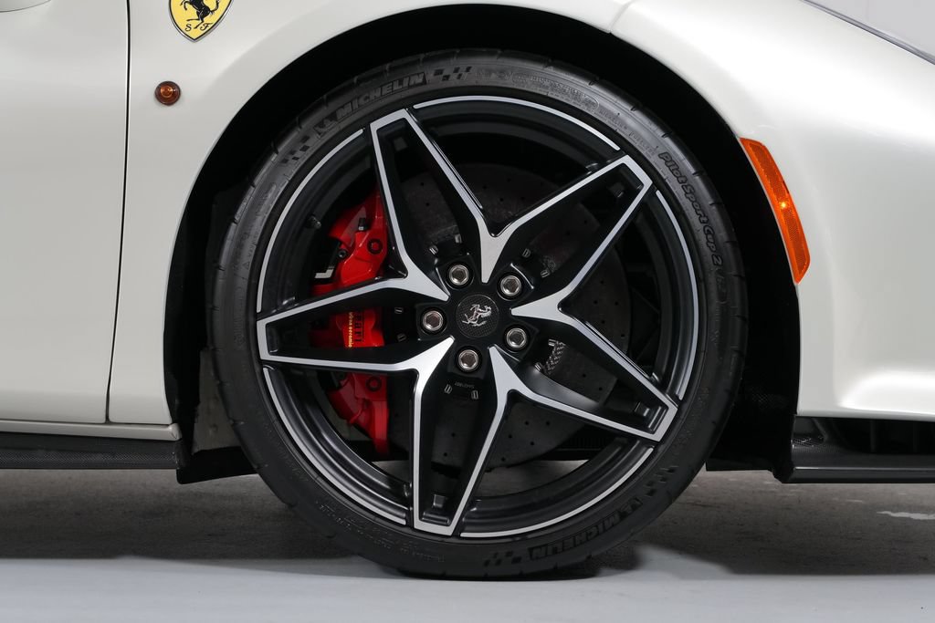 Used 2020 Ferrari 488 Pista Spider RWD image 22