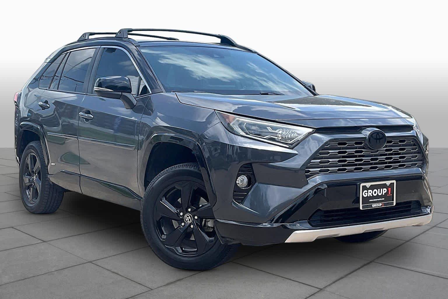 Used 2021 Toyota RAV4 XSE AWD/4WD image 3
