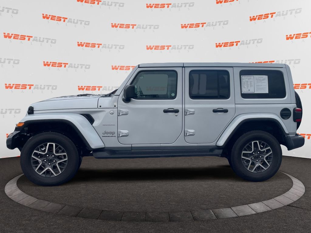 Used 2024 Jeep Wrangler Sahara image 2